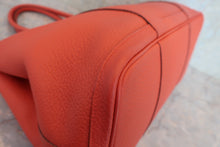 将图片加载到图库查看器,HERMES GARDEN PARTY PM Country leather Sanguine □Q刻印 Tote bag 800070051
