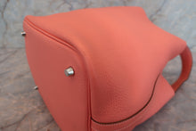 Load image into Gallery viewer, HERMES PICOTIN LOCK MM Clemence leather Crevette □Q Engraving Hand bag 700090199