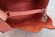 Load image into Gallery viewer, HERMES PICOTIN LOCK MM Clemence leather Crevette □Q Engraving Hand bag 700090199