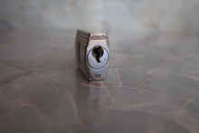 画像をギャラリービューアに読み込む, HERMES/エルメス ピコタンロックMM トリヨンクレマンス ルージュピヴォワンヌ R刻印 ハンドバッグ 800020237