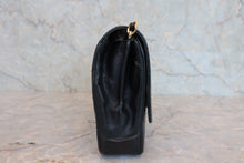 将图片加载到图库查看器,CHANEL/香奈儿 CF 链条包 羊皮 Black/Gold hadware(黑色/金色金属) 肩背包 800040026