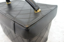 画像をギャラリービューアに読み込む, CHANEL/シャネル ビコローレバニティ ラムスキン ブラック/ゴールド金具 バニティ 700040114