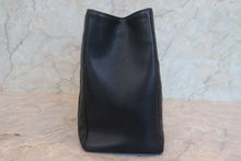 Load image into Gallery viewer, CHANEL GST Tote bag Lambskin Black/Gold hadware Tote bag 700120077