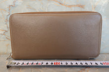 画像をギャラリービューアに読み込む, HERMES/エルメス アザップロング シルクイン □O刻印 ヴォーエプソン/シルク エトゥープ 財布 700100107