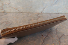 画像をギャラリービューアに読み込む, HERMES/エルメス アザップロング シルクイン □O刻印 ヴォーエプソン/シルク エトゥープ 財布 700100107