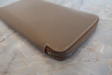 画像をギャラリービューアに読み込む, HERMES/エルメス アザップロング シルクイン □O刻印 ヴォーエプソン/シルク エトゥープ 財布 700100107