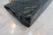 将图片加载到图库查看器,CHANEL/香奈儿 巴黎限定 CF 双盖 链条包 羊皮 Black/Gold hadware(黑色/金色金属) 肩背包 800040024