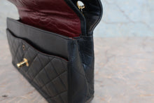 将图片加载到图库查看器,CHANEL/香奈儿 巴黎限定 CF 双盖 链条包 羊皮 Black/Gold hadware(黑色/金色金属) 肩背包 800040024
