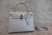 画像をギャラリービューアに読み込む, HERMES/エルメス ケリー25 ボックスカーフ ライトブルー □E刻印 ショルダーバッグ 800020031