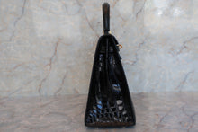 Load image into Gallery viewer, HERMES KELLY 25 Crocodile Alligator Black □B Engraving Shoulder bag 600040130