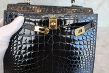 Load image into Gallery viewer, HERMES KELLY 25 Crocodile Alligator Black □B Engraving Shoulder bag 600040130