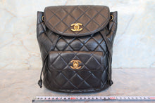 將圖片載入圖庫檢視器 CHANEL/シャネル マトラッセチェーンリュック ラムスキン ブラック/ゴールド金具 リュック 700090222