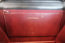 画像をギャラリービューアに読み込む, CHANEL/シャネル マトラッセプッシュロックチェーンショルダーバッグ ラムスキン ブラック/ゴールド金具 ショルダーバッグ 800060220