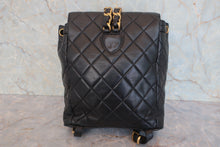 將圖片載入圖庫檢視器 CHANEL/シャネル マトラッセチェーンリュック ラムスキン ブラック/ゴールド金具 リュック 800020257