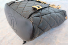 將圖片載入圖庫檢視器 CHANEL/シャネル マトラッセチェーンリュック ラムスキン ブラック/ゴールド金具 リュック 700090222