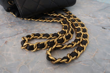 將圖片載入圖庫檢視器 CHANEL/シャネル マトラッセチェーンリュック ラムスキン ブラック/ゴールド金具 リュック 800020257