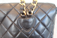 將圖片載入圖庫檢視器 CHANEL/シャネル マトラッセチェーンリュック ラムスキン ブラック/ゴールド金具 リュック 700090222