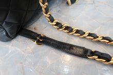 將圖片載入圖庫檢視器 CHANEL/シャネル マトラッセチェーンリュック ラムスキン ブラック/ゴールド金具 リュック 700090222