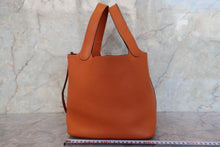 画像をギャラリービューアに読み込む, HERMES/エルメス ピコタンMM トリヨンクレマンス オレンジ □J刻印 ハンドバッグ 700100172