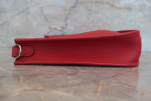 Load image into Gallery viewer, HERMES  EVELYNE TPM Clemence leather Vermillon Z Engraving Shoulder bag 700080179