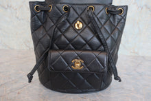 將圖片載入圖庫檢視器 CHANEL/シャネル マトラッセチェーンリュック ラムスキン ブラック/ゴールド金具 リュック 800020257