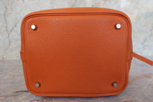 画像をギャラリービューアに読み込む, HERMES/エルメス ピコタンMM トリヨンクレマンス オレンジ □J刻印 ハンドバッグ 700100172