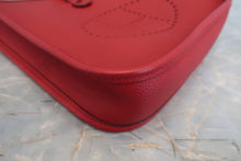 Load image into Gallery viewer, HERMES  EVELYNE TPM Clemence leather Vermillon Z Engraving Shoulder bag 700080179