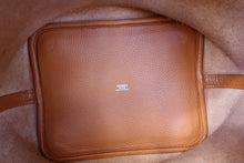 画像をギャラリービューアに読み込む, HERMES/エルメス ピコタンMM トリヨンクレマンス オレンジ □J刻印 ハンドバッグ 700100172