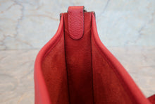 Load image into Gallery viewer, HERMES EVELYNE TPM Clemence leather Vermillon Z Engraving Shoulder bag 700080179
