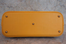 将图片加载到图库查看器,HERMES BOLIDE 35 Graine Couchevel leather Jaune □A刻印 Shoulder bag 800020121