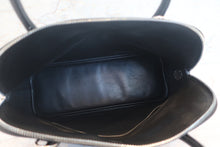 Load image into Gallery viewer, HERMES/BOLIDE 31 Clemence leather Black □H Engraving Shoulder bag 700120097