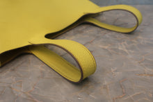 Load image into Gallery viewer, HERMES PICOTIN LOCK PM Clemence leather Lime U Engraving Hand bag 700120082