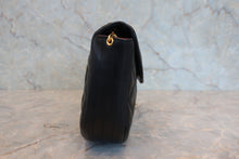 将图片加载到图库查看器,CHANEL/CF 大号经典双C 链条包 羊皮 Black/Gold hadware(黑色/金色金属) 肩背包 800040043