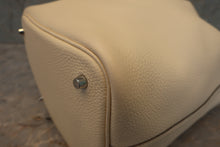 Load image into Gallery viewer, HERMES PICOTIN LOCK MM Clemence leather Nata Z Engraving Hand bag 700120100