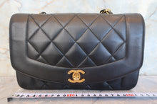 將圖片載入圖庫檢視器 CHANEL/シャネル ダイアナマトラッセチェーンショルダーバッグ ラムスキン ブラック/ゴールド金具 ショルダーバッグ 700090189