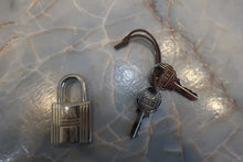 Load image into Gallery viewer, HERMES PICOTIN LOCK MM Clemence leather Nata Z Engraving Hand bag 700120100