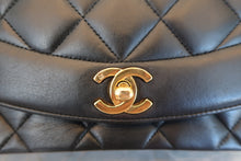 將圖片載入圖庫檢視器 CHANEL/シャネル ダイアナマトラッセチェーンショルダーバッグ ラムスキン ブラック/ゴールド金具 ショルダーバッグ 700090189