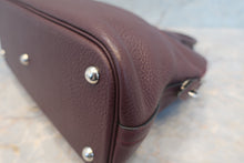 Load image into Gallery viewer, HERMES/BOLIDE 31 Clemence leather Prune □L Engraving Shoulder bag 700120099