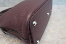 Load image into Gallery viewer, HERMES/BOLIDE 31 Clemence leather Prune □L Engraving Shoulder bag 700120099