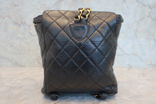 將圖片載入圖庫檢視器 CHANEL/シャネル マトラッセチェーンリュック ラムスキン ブラック/ゴールド金具 リュック 800030206