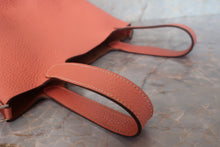 画像をギャラリービューアに読み込む, HERMES/エルメス ピコタンロックPM トリヨンクレマンス クレヴェット □Q刻印 ハンドバッグ 700110001