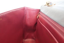 Load image into Gallery viewer, CHANEL Medium Matelasse Single flap chain shoulder bag Lambskin Black/Gold hadware Shoulder bag 700080160