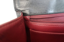 Load image into Gallery viewer, CHANEL Medium Matelasse Single flap chain shoulder bag Lambskin Black/Gold hadware Shoulder bag 700080160