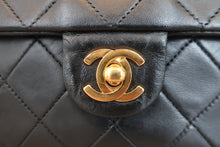 将图片加载到图库查看器,CHANEL/香奈儿 迷你CF 单盖 链条包 羊皮 Black/Gold hadware(黑色/金色金属) 肩背包 800050134