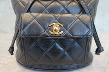 將圖片載入圖庫檢視器 CHANEL/シャネル マトラッセチェーンリュック ラムスキン ブラック/ゴールド金具 リュック 800030206
