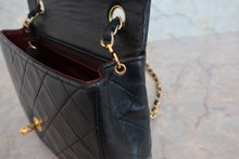 将图片加载到图库查看器,CHANEL/香奈儿 迷你CF 单盖 链条包 羊皮 Black/Gold hadware(黑色/金色金属) 肩背包 800050134
