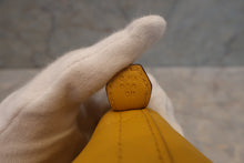 Load image into Gallery viewer, HERMES/BOLIDE 27 Swift leather Jaune ambre C Engraving Shoulder bag 700120104