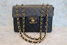 将图片加载到图库查看器,CHANEL/香奈儿 中号CF 单盖包 双链条包 羊皮 Black/Gold hadware(黑色/金色金属) 肩背包 800040030