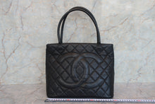 Load image into Gallery viewer, CHANEL Medallion Tote Caviar skin Black/Gold hadware Tote bag 700080156