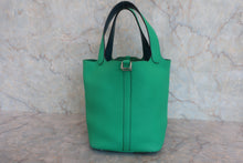 Load image into Gallery viewer, HERMES PICOTIN LOCK Eclat MM Clemence leather/Swift leather Menthe/Vert bosphore Z Engraving Hand bag 800050145